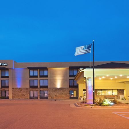 Holiday Inn Express Hotel & Suites Colby, An Ihg Hotel Exteriör bild