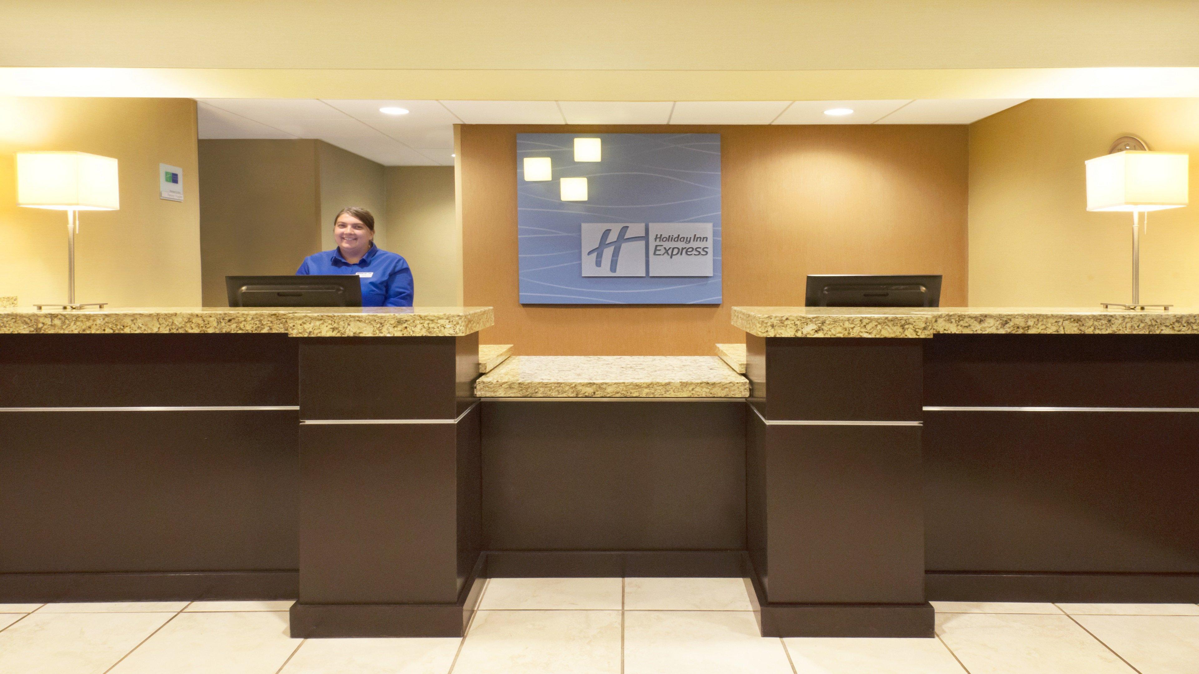 Holiday Inn Express Hotel & Suites Colby, An Ihg Hotel Exteriör bild